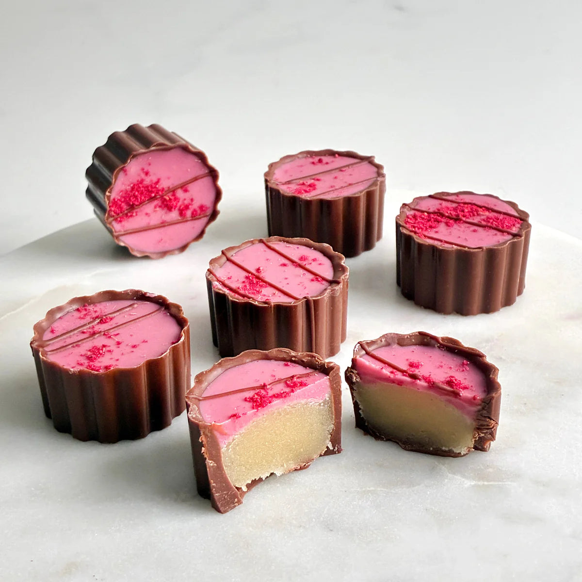 Rosa Konfekteske - Marsipan Petit Four